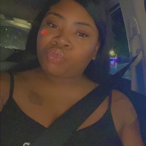 Meet your Posher, Shaqua